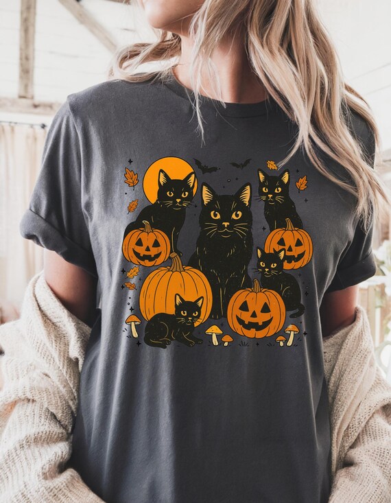 Vintage Black Cat Halloween T-Shirt: Spooky Cat Lover Tee