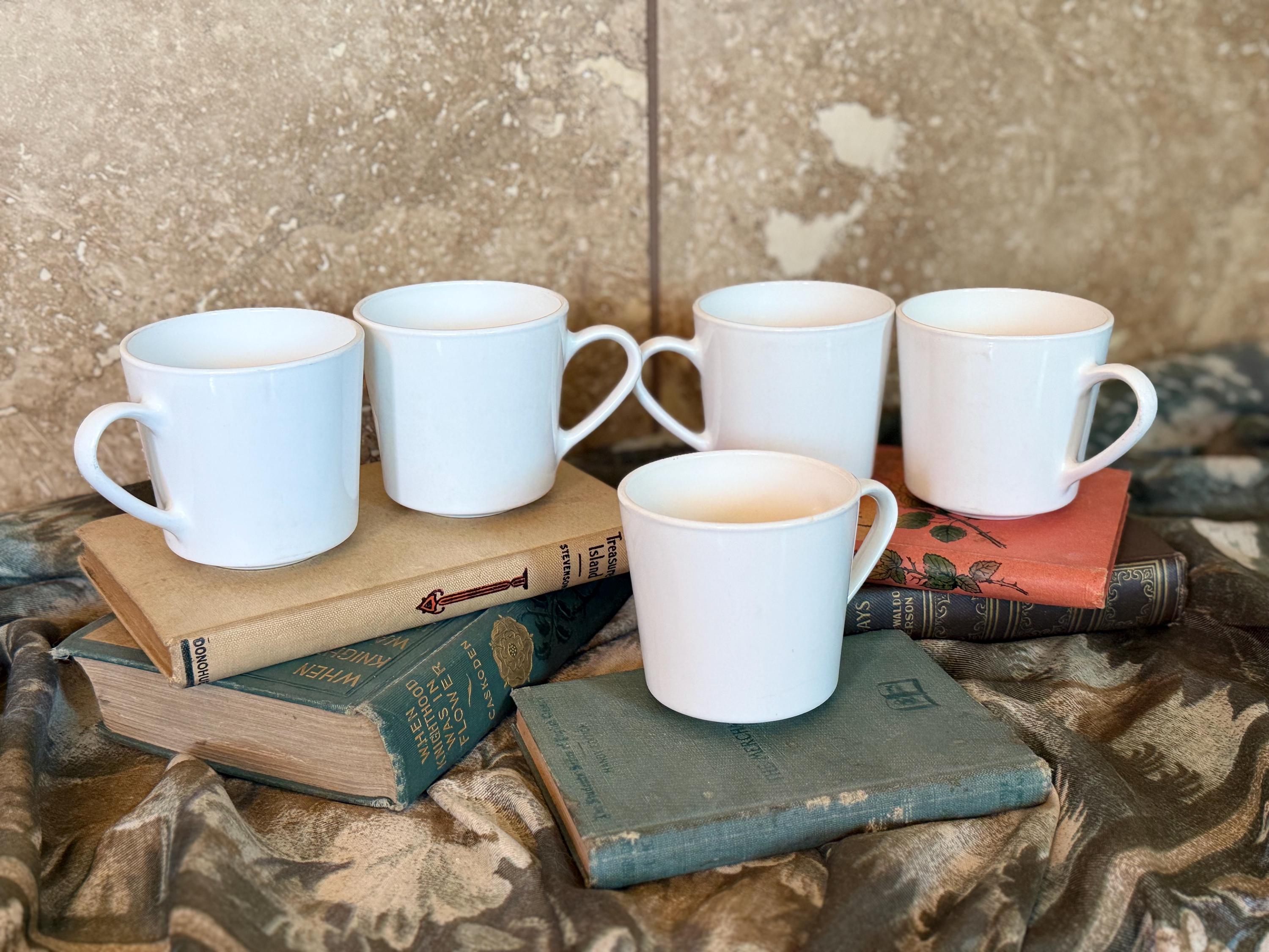 Corning Centura White Mugs Set of 5 - Retro Coffee Cups Collection