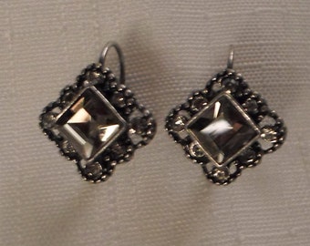 GRAY RHINESTONE EARRINGS Like Ralph Lauren  / Pierced / Dangles / Antiqued Silver / Lever Backs / Bridal-Bridesmaid / Prom / Vintage Jewelry