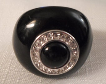BLACK RHINESTONE RING Size 6 / Lucite / Signed-Inscribed / Mod Go-Go Disco Clubbing / Rockabilly / Unisex / Trendy Vintage Jewelry Accessory