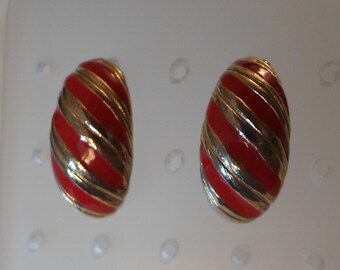 ENAMEL HOOP EARRINGS / Pierced / Red / Gold / Classic / Traditional / Fashionista / Modernist / Art Moderne / Chic / Hip Jewelry Accessories