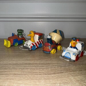 Lote de brinquedos VTG Vila Sésamo 4 Oscar Grouch Cookie Monster Big Bird Ernie Playskool