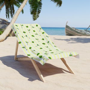 Martini Beach Towel - Cute Cocktail Print Towel | Aesthetic Summer Vibes | Poolside or Beach Must-Have | Retro Y2K Style
