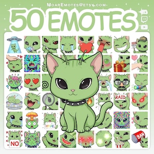 以下が含まれることがあります： 様々な表情とポーズを持つ、50個の緑色のエイリアン猫絵文字のコレクション。中央の画像は、黒い目とスパイクカラーの大きな緑色の猫です。「50 EMOTES」というテキストが上部にあり、EtsyショップのURLも含まれています。