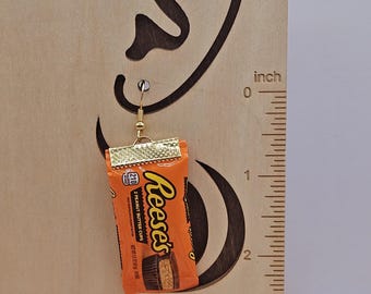 Reese's Peanut Butter Cup Earrings – Mini Brands Food Jewelry