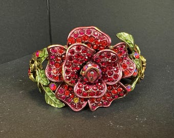 Vintage 1980&#39;s Yuhong Pave Rhinestones Flower & Leaves Gold Tone Hinged Cuff Bracelet
