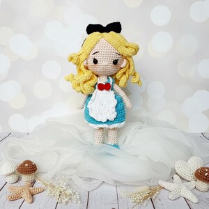 Handmade Crochet Princess Dolls, Ariel, Cinderella, Tiana, Snow White Amigurumi Toy image 2