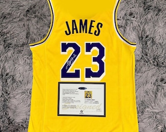 Camisa amarela oficial do Los Angeles Lakers assinada por LeBron James - Certificado de Autenticidade 24/25