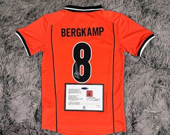 Dennis Bergkamp ONDERTEKEND WK voetbal Nederland 97/98 thuisshirt/shirt - COA - 1998