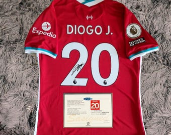 Camisa oficial de estreia do Liverpool na temporada 20/21, assinada por Diogo Jota - Certificado de Autenticidade - 2020