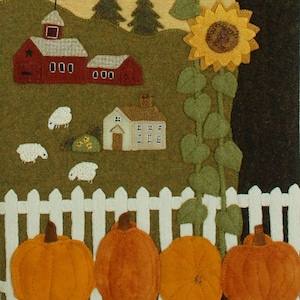 &quot;&quot;Farm on Grange Hall Road&quot;&quot; PDF e-PATTERN &quot;&quot;Farm on Grange Hall Road&quot;&quot; Herbst Teppich einhängen.&quot;