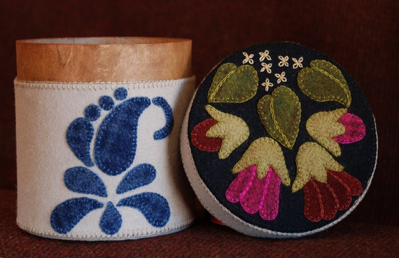 Wool Applique Pattern Kit Evening On The Porch Stoneware Gallon Crock Folk Art Stencil Fabric Covered Paper Mache Box Primitive Quilt Wool Applique Pattern Kit Evening On The Porch Stoneware Gallon Crock Folk Art Stencil Fabric Covered Paper Mache Box Primitive Quilt