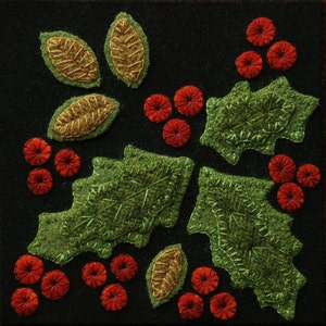 Wool applique PDF e-PATTERN BOM &quot;Holly&quot; one block of 24 &quot;Four Seasons of Flowers&quot; wall hanging wool quilt table runner bed runner rug pillow