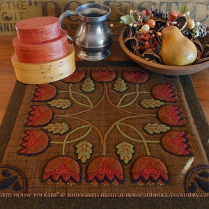 Wool applique pattern primitive Colonial quilt &quot;Farmhouse Folk Art&quot; 21 1/2&quot; square table rug runner topper embroidery hand dyed wool fabric