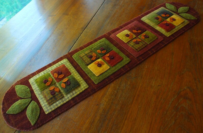 Wool applique quilt block table runner primitive autumn fall Etsy