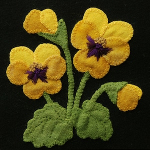 Wool applique PDF e-PATTERN &quot;Yellow Pansies&quot; one block of 24 &quot;Four Seasons of Flowers&quot; table runner bed runner wall hanging wool quilt rug