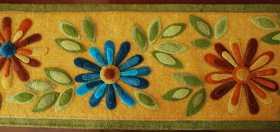 Wool applique pattern kit table rug runner primitive Farmhouse Folk Art  21 1/2 square hand dyed felted wool fabric embroidery