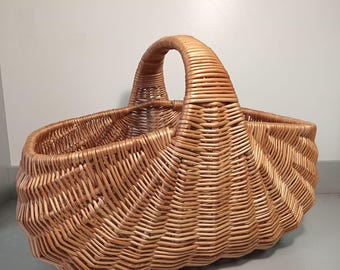 Handwoven Wicker Picnic Basket: Large Willow Harvest Basket