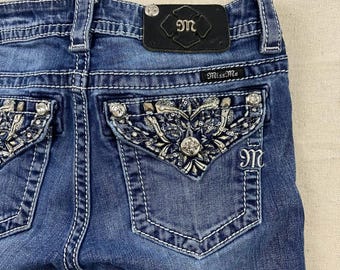 Miss Me Signature Bootcut-jeans dames 25 blauw verfraaid met klepzak lage taille