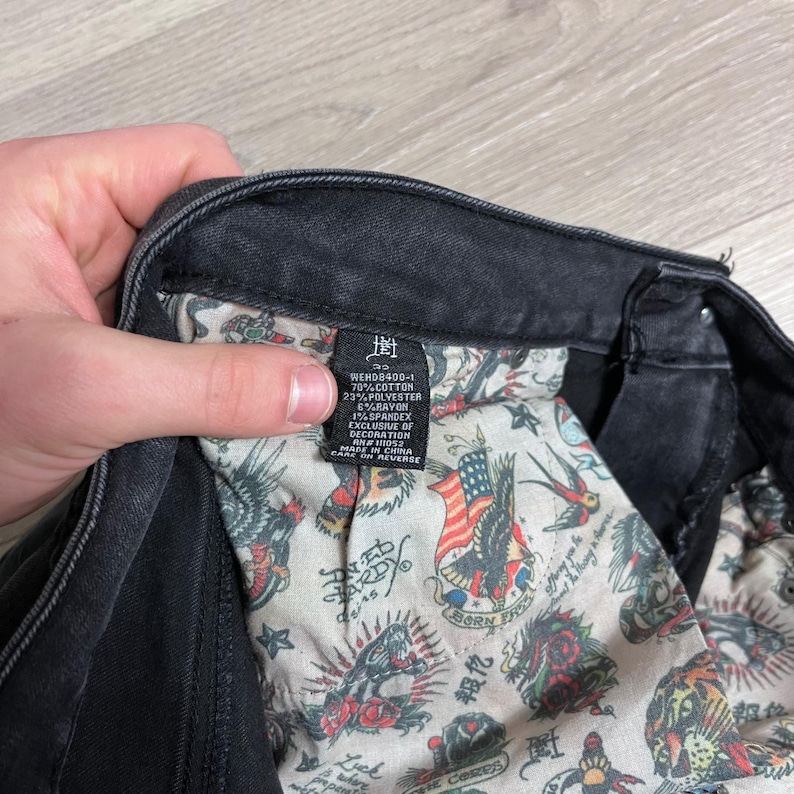 Y2K Ed Hardy denim flare jeans met tijger geborduurd logo achterkant donkere wassing Maat 32 afbeelding 6