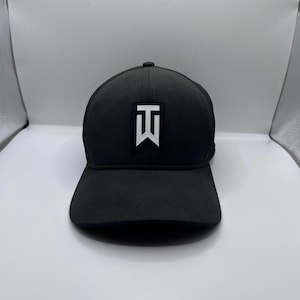 tiger woods hat tiger logo