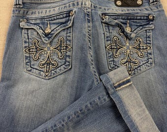 Fräulein mich Bootcut Jeans Womens 31 Blau Gestickte Strass Fleur De Lis Tasche