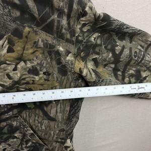 Chaqueta de trabajo con capucha Columbia para hombre, talla XL, estampado de camuflaje Mossy Oak, forrada de felpa, de lona con cremallera. imagen 6