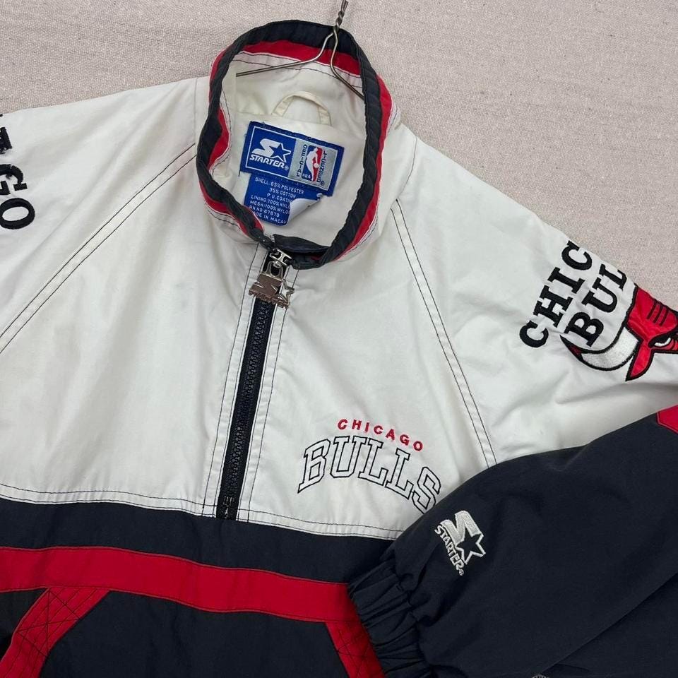 Vintage 90s Starter Chicago Bulls Pullover Half Zip Windbreaker