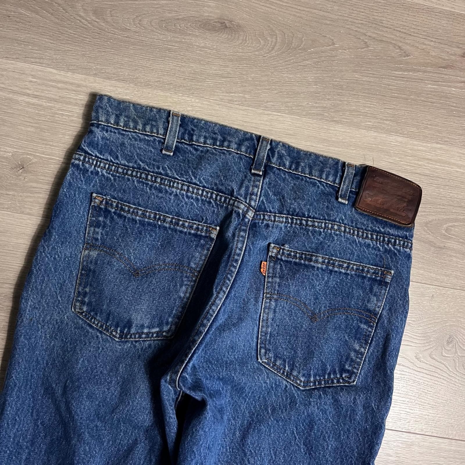 う*ん様 リーバイス　パッチ　ディスプレイ　フレーム Leather patch levi's - Etsy 日本