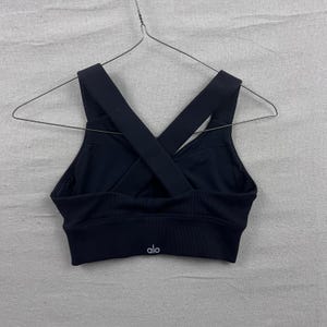 Alo Yoga sportbeha kleine zwarte geribbelde geribbelde v-hals sportkleding dames afbeelding 1