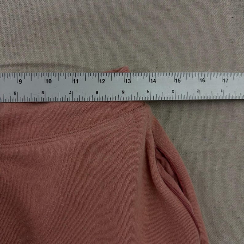 Alo Yoga Jogger Sweatpants Womens Medium Pink Fleece Zipper Pockets Tapered Leg image 5