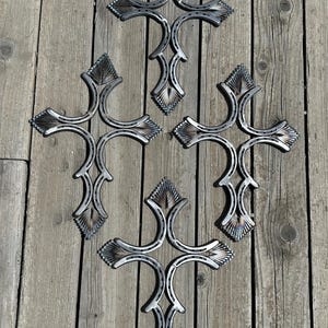 Horseshoe Cross