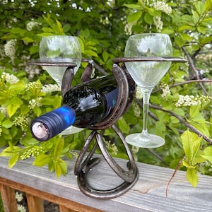 Horseshoe Wine Holder