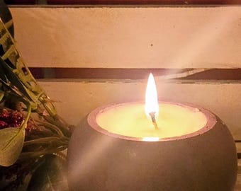 Colored Candle, Cute fall candles, Tonka and Oud candle, concrete candle, luxury candle, vanilla scent, rum scent, unique candle, soy candle