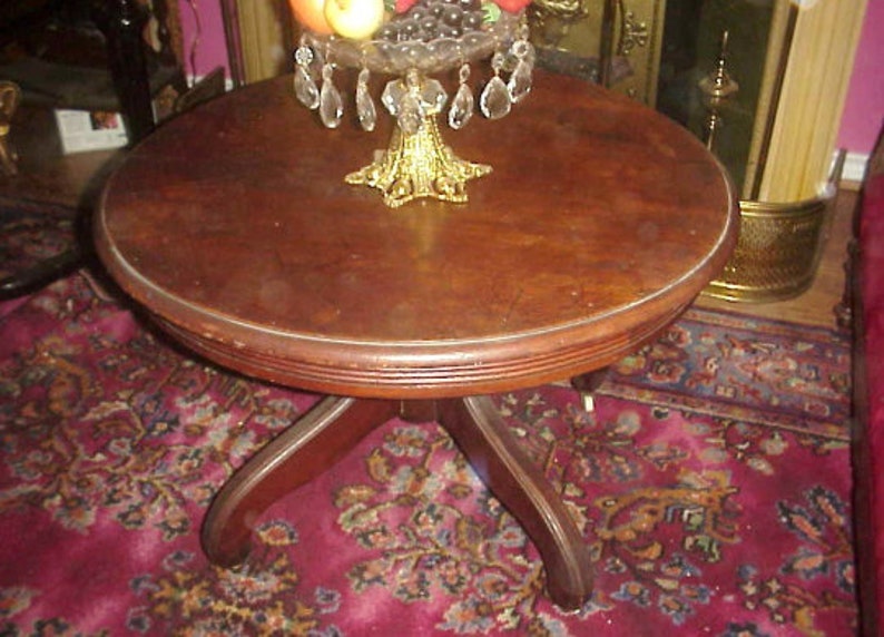 Texas Victorian 1860/'s Walnut Round Coffee Table Museum Deaccession Tyler