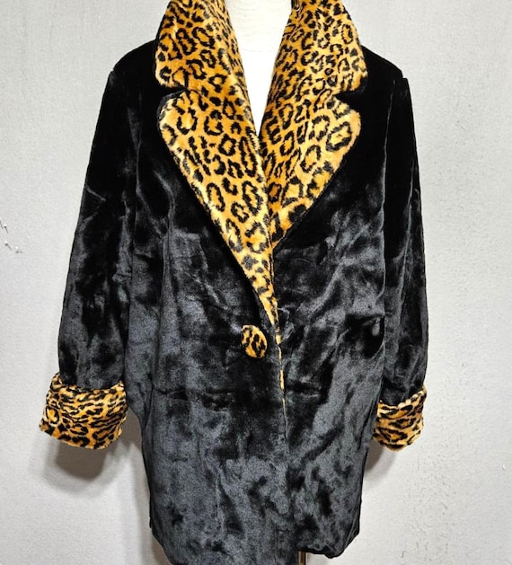 80s Rockstar Leopard Panther Plush Faux Fur Coat Mob Wife Mafia Wife  Fits Size Medium to Extra Large