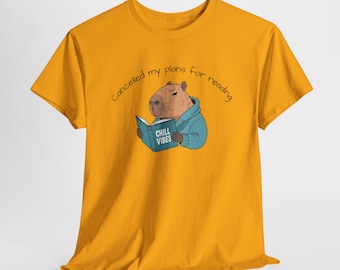 Cute Capybara Art Tee | Aesthetic Animal T-Shirt for Capybara Lovers | Reading Capybara Design | Creative Graphic Tee | Gift for Animal Fans