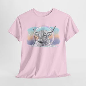 Pastel Highland Cow T-Shirt - Cute Abstract Cow Art Tee - Aesthetic Pastel Animal Shirt for Nature & Art Lovers - Highland Cattle Lover Gift