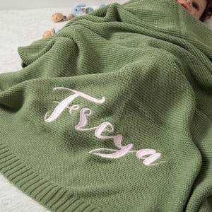 Personalized Baby Blanket with Name Embroidery, Baby Name Blanket, Girl Nursery Decor,Gift for Baby Girl, Cute Kids Blanket, With Gift Boxes