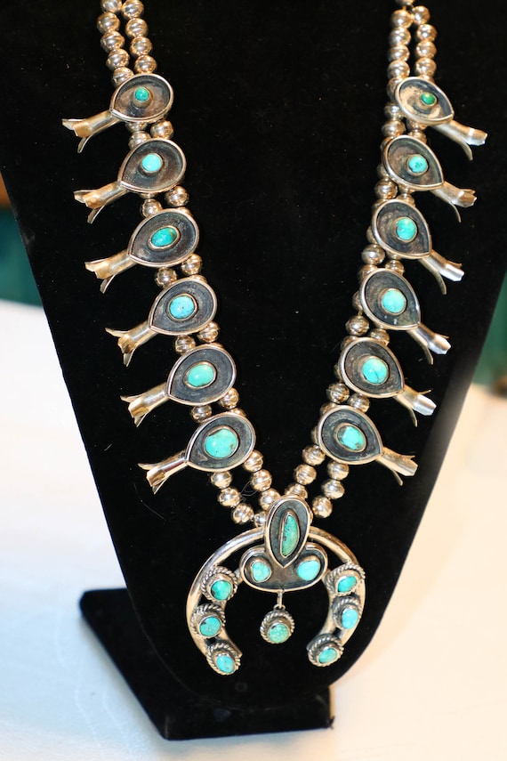 229 Gram Vintage Native American Navajo Turquoise Sterling Silver Squash Blossom Necklace 229 Gram Vintage Native American Navajo Turquoise Sterling Silver Squash Blossom Necklace