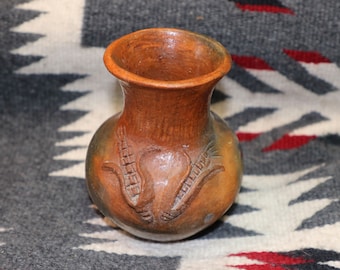 Pottery, Native American, Navajo, Pitch Pottery, Corn Design, Earth Tones, Vintage, Estate, Vase, Hand Made