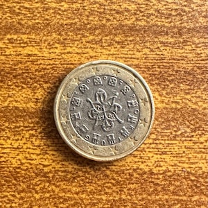 Mysterious Ancient-Style Fantasy Coin | Medieval Symbol Token | Collectible Gothic Coin for Display or Gifting