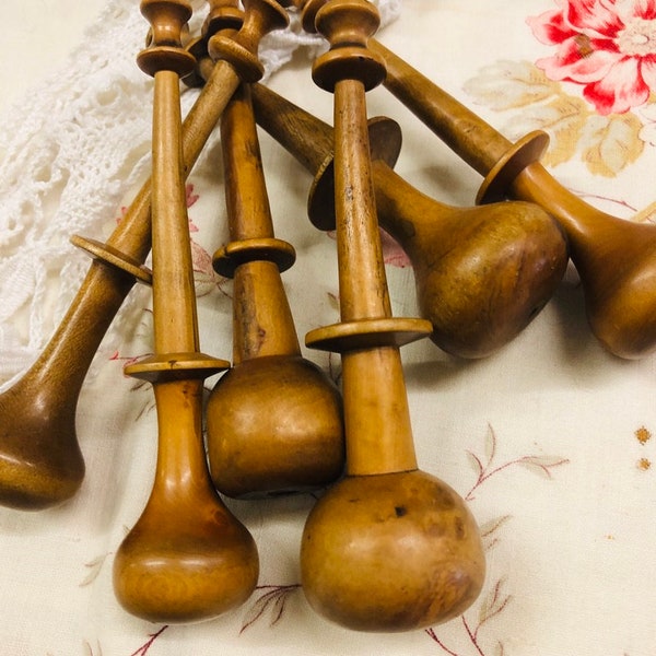 Lot Vintage French Bobbins wood Lace Making Spools Provence