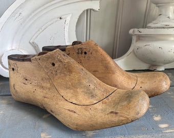 Vintage Wooden Faulkner & Son Shoe Forms // Farmhouse Wood Shoe