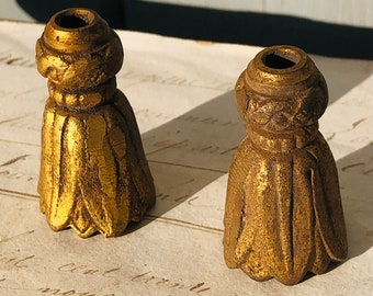 Paire de tirages légers anciens en bronze, France, poids pour draperie de château, fin du XIXe siècle