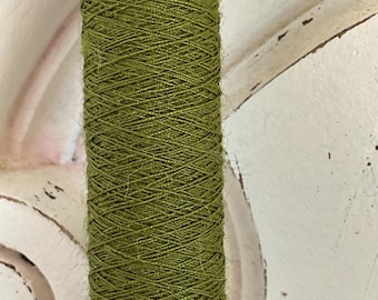 Grote vintage Franse houten haspel katoenen draadklos zacht varengroen