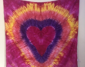 Tie Dye Heart Playsilk: seta Habotai tinta a mano arcobaleno