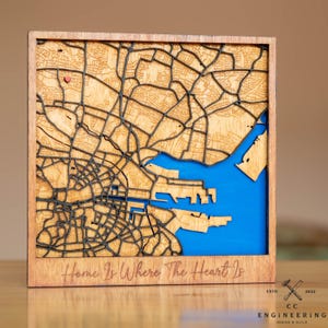 Personalisierte Hauskarte Wandbehang | Custom House Lage Kunst | Herzlage-Plakette | Einweihungsparty Geschenk | Neues Zuhause Geschenk