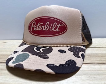 Czapka typu trucker z siateczki Peterbilt Vintage SnapBack Hat Camo