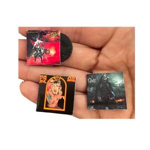 Miniature Ozzy Osbourne Vinyl Record, 1:12 Scale Dollhouse Decor Bild 7